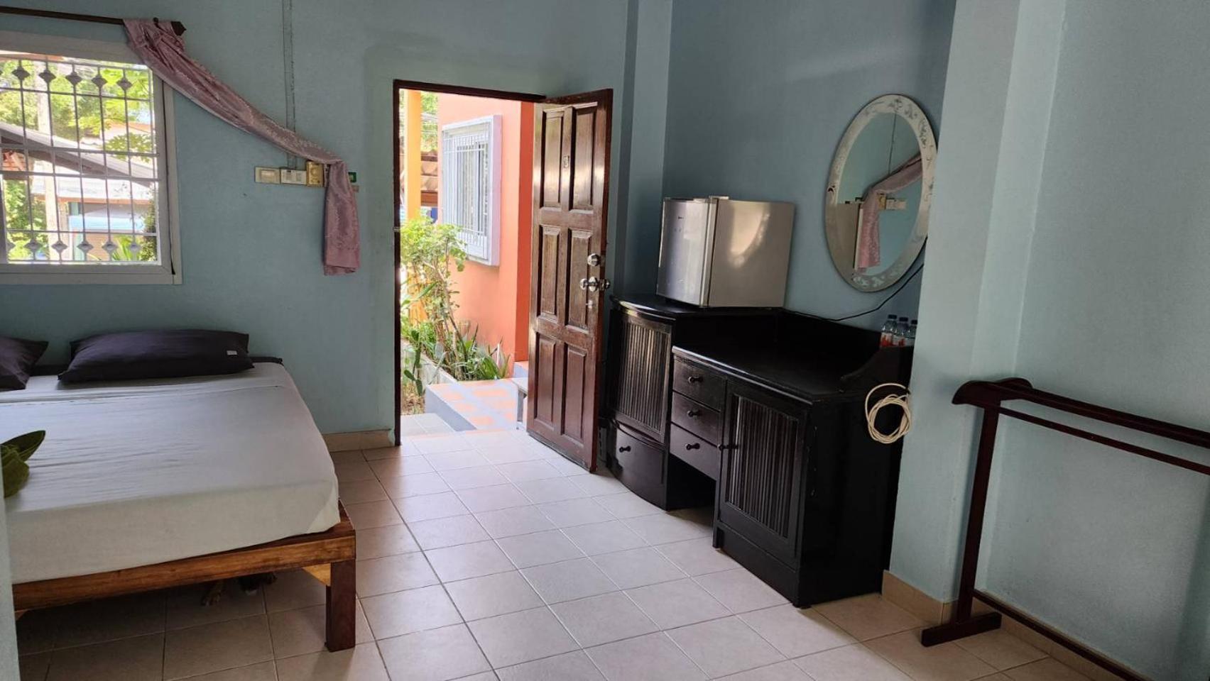 Sarin Guesthouse สาริน Koh Tao Exterior photo