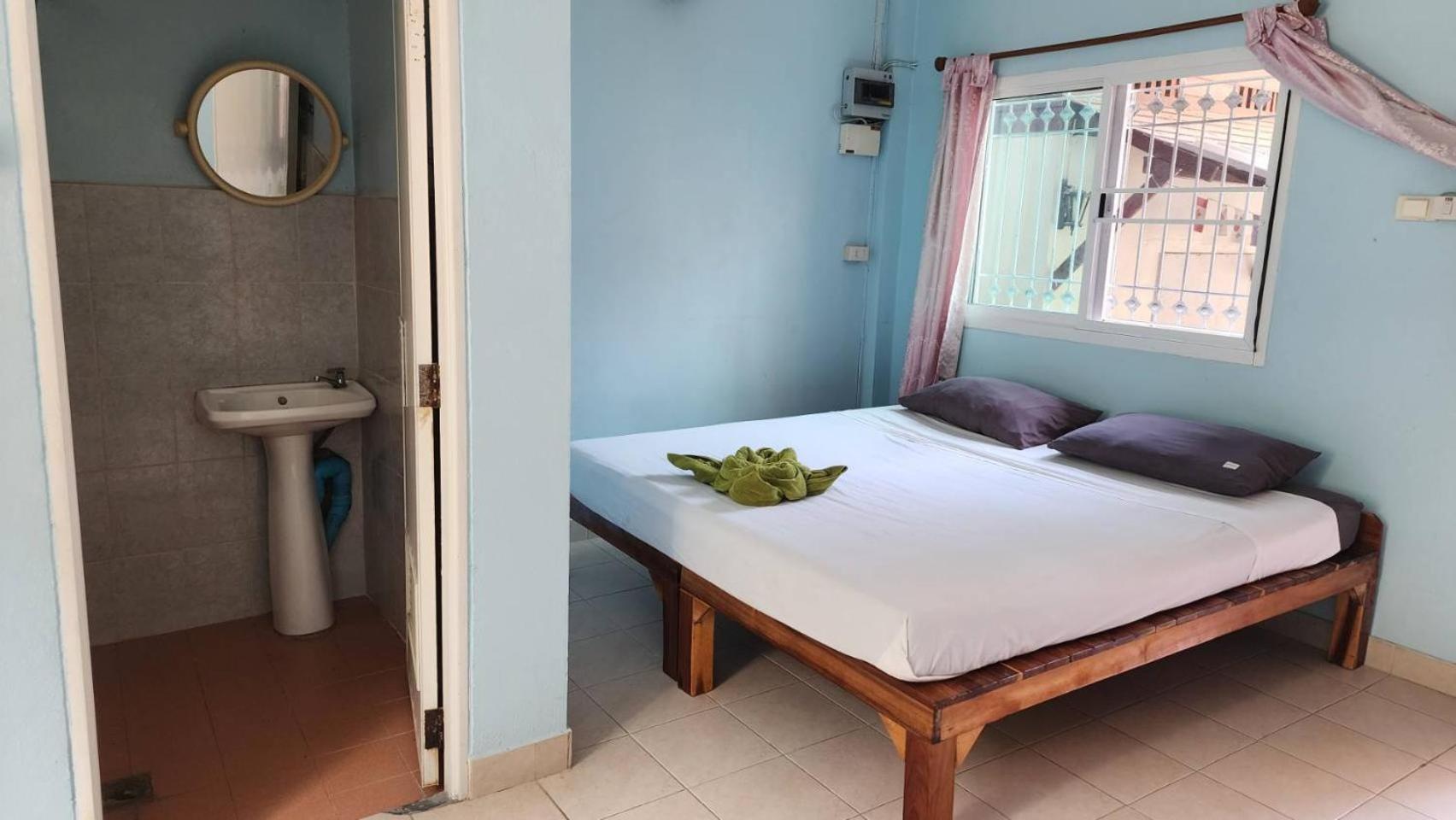 Sarin Guesthouse สาริน Koh Tao Exterior photo